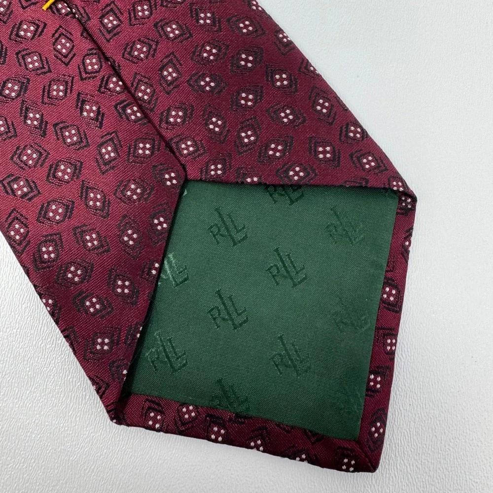 Lauren Ralph Lauren Mens Silk Tie‎ Burgundy Geometric Diamond Pattern